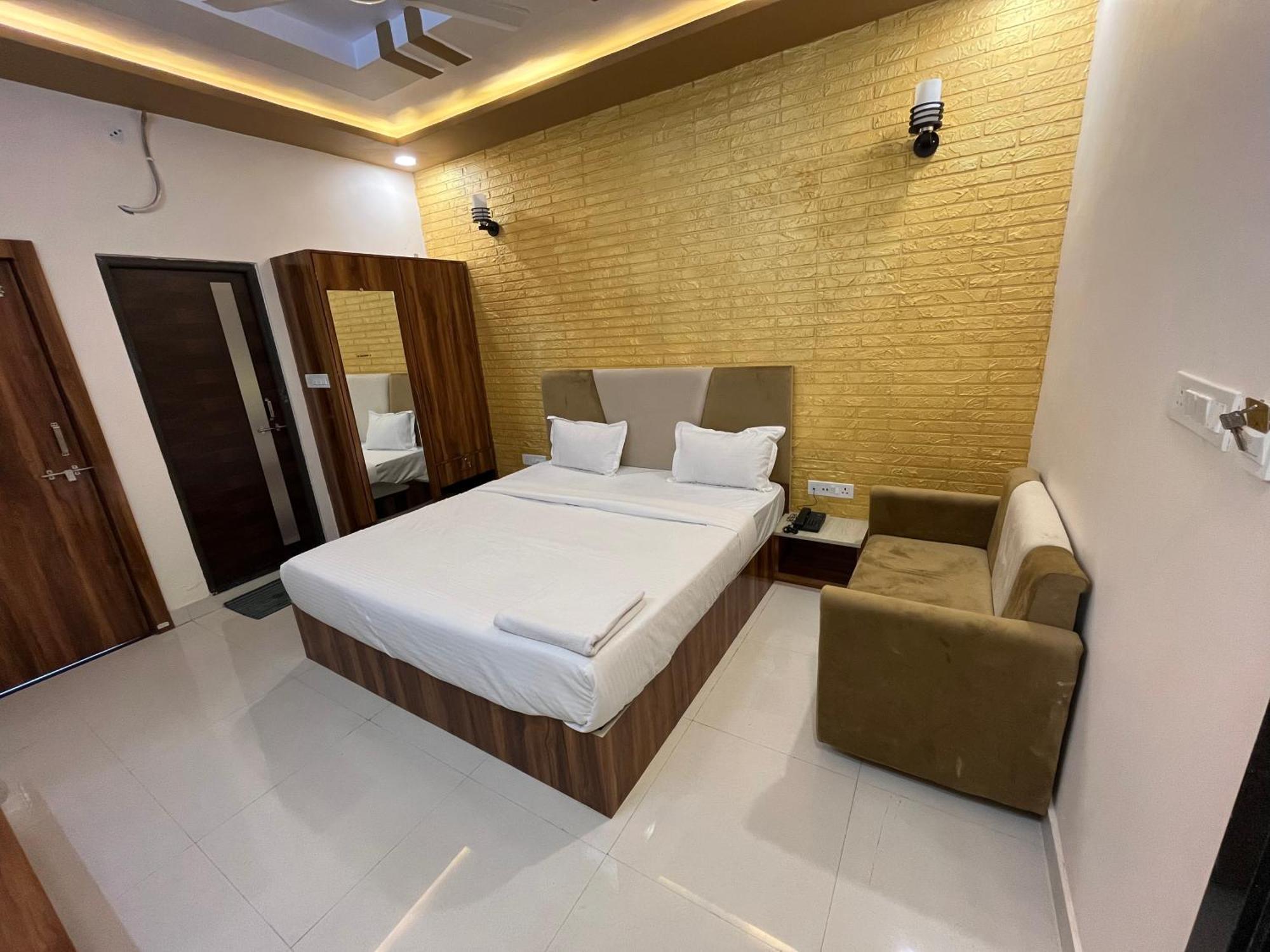 Hotel Rahat Jhalawar Exteriér fotografie